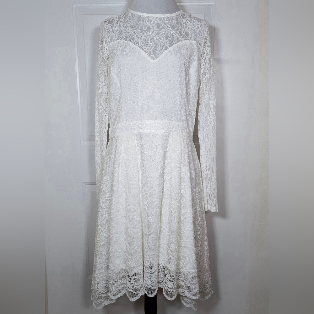 Symphony White Lace Sweetheart Long Sleeve Dress 2XL